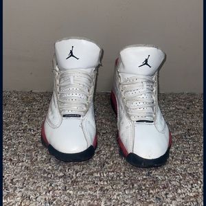 Air Jordan 13 Retro cherry